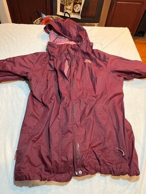 The North Face Women's Burgundy Hooded Rain Jacket size XL